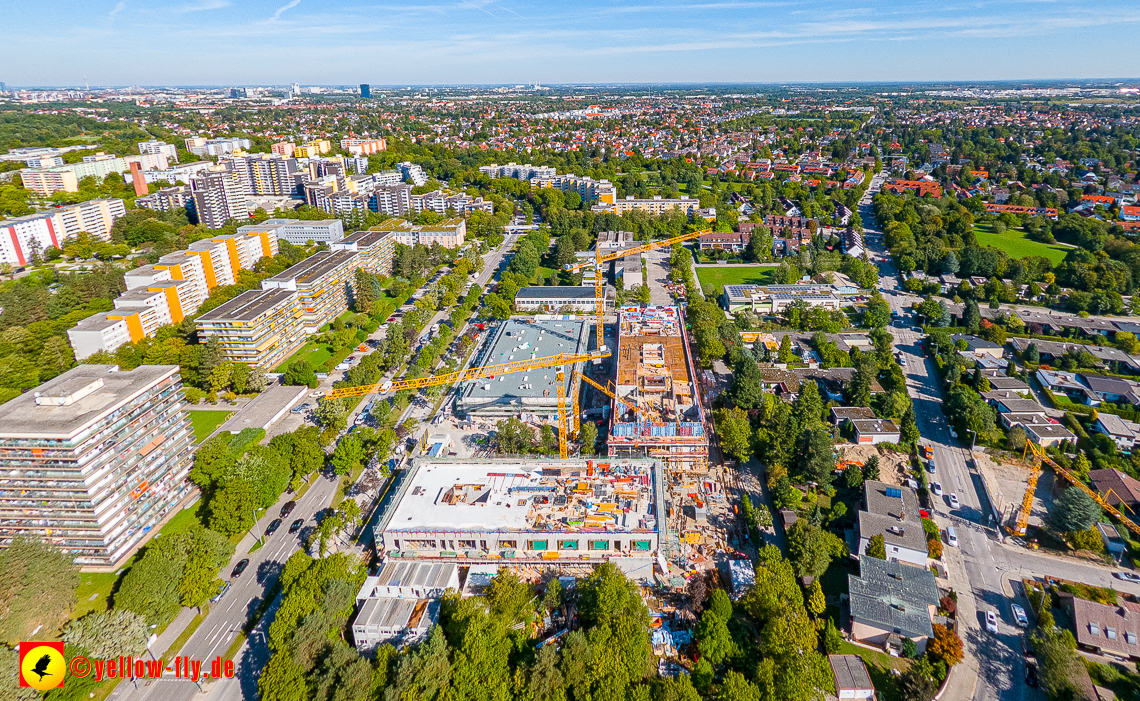 02.09.2022 - Baustelle Grundschule am Karl-Marx-Ring und Villa in der Niederalmstraße 16 in Neuperlach